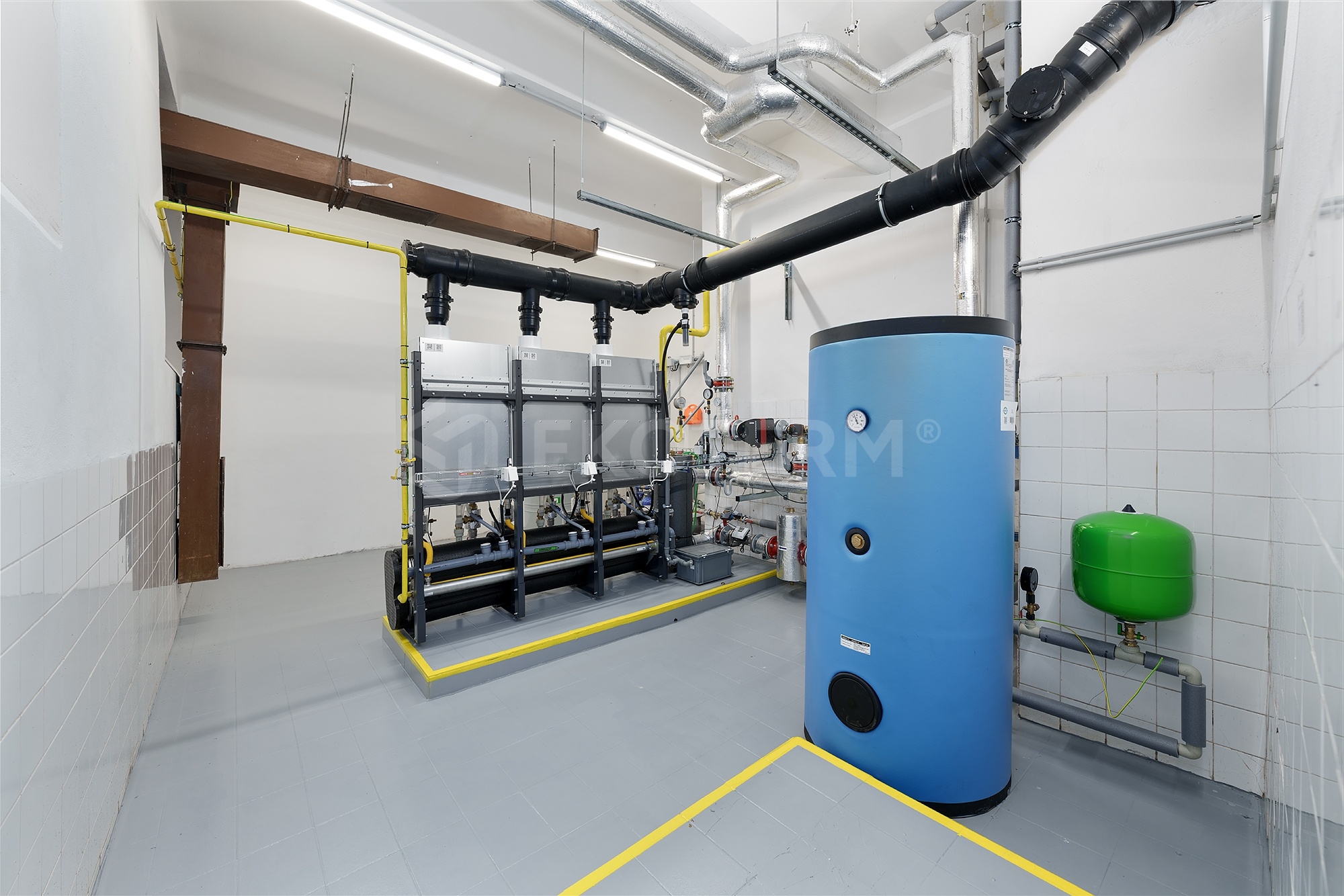 rekonstrukce kotelny 300 kW kaskáda AIC Nesta Chrome – detail plynového kotle