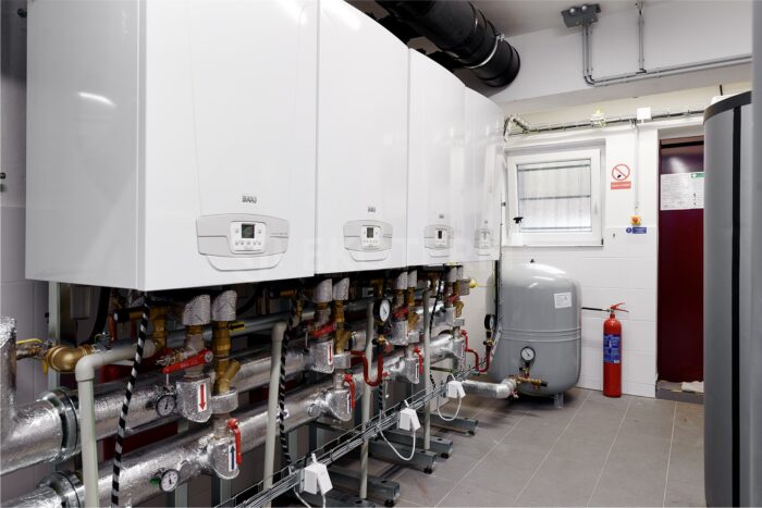 rekonstrukce kotelny 486 kW bytový dům Mošnova – vybavení kotelny